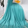 Teal Acrylic Knitted Throw Blanket – Soft and Cozy Decorative Blanket